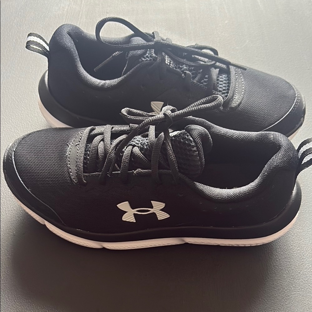 Under Armour Black Athletic Shoes